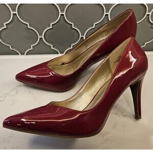 Bandolino Shoes Women's Size 7M Red High Heel Pumps